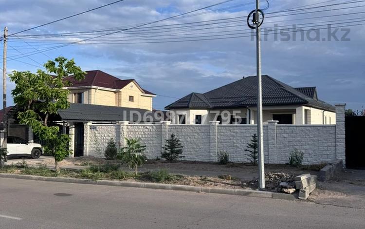 Отдельный дом · 4 комнаты · 209.2 м² · 10 сот., Курылысшы 40 за 100 млн ₸ в Конаеве — фото 27