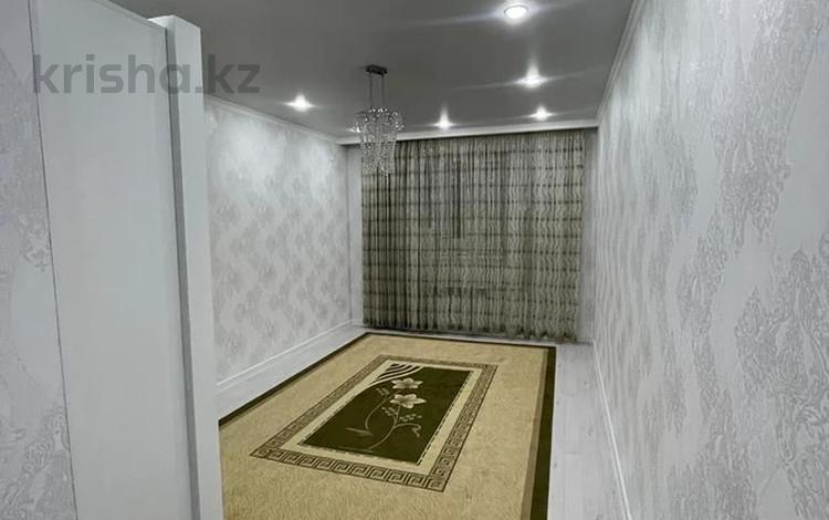 2-комнатная квартира, 65 м², 4/5 этаж помесячно, 19-й мкр 36