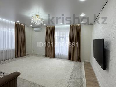 2-бөлмелі пәтер · 74 м² · 9/10 қабат, Азаттык 64 А, бағасы: 43 млн ₸ в Атырау