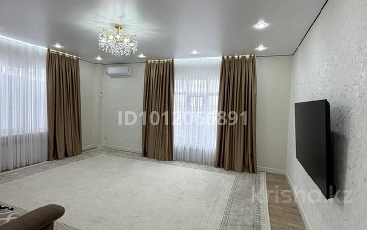 2-комнатная квартира · 74 м² · 9/10 этаж, Азаттык 64 А за 43 млн ₸ в Атырау — фото 3