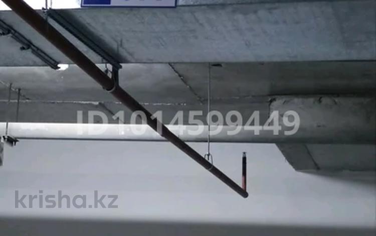 Паркинг · Жубан Молдагалиев 3, бағасы: 3 млн ₸ в Астане, Нура р-н — фото 2