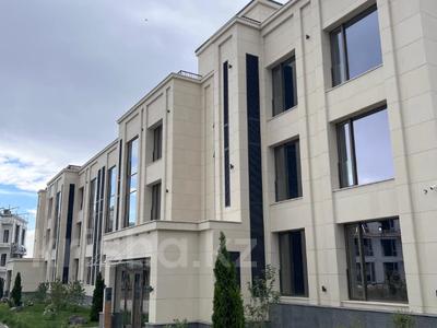 3-бөлмелі пәтер · 95.8 м² · 3/3 қабат, Кенесары хана 43/7, бағасы: ~ 124.2 млн ₸ в Алматы, Наурызбайский р-н