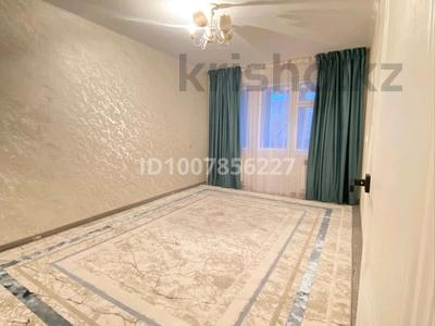 2-комнатная квартира · 57 м² · 3/5 этаж, 16-й микрорайон, 17мкр Шаяхматова остановка за 19.5 млн 〒 в Шымкенте, Аль-Фарабийский р-н