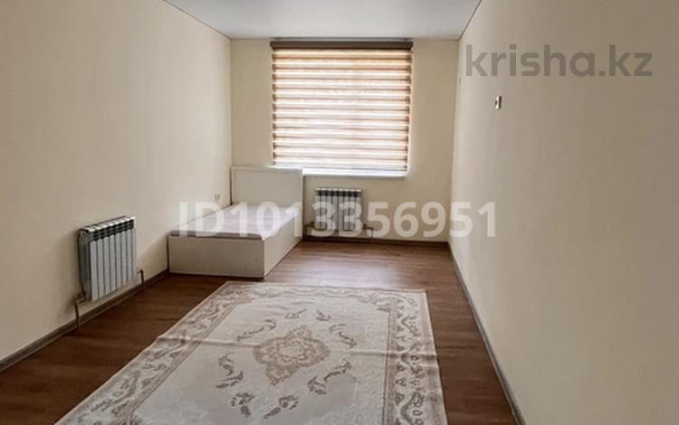 1-комнатная квартира · 49 м² · 4/5 этаж, мкр Асар-2 241Г за 130 000 ₸ в Шымкенте, Абайский р-н — фото 2