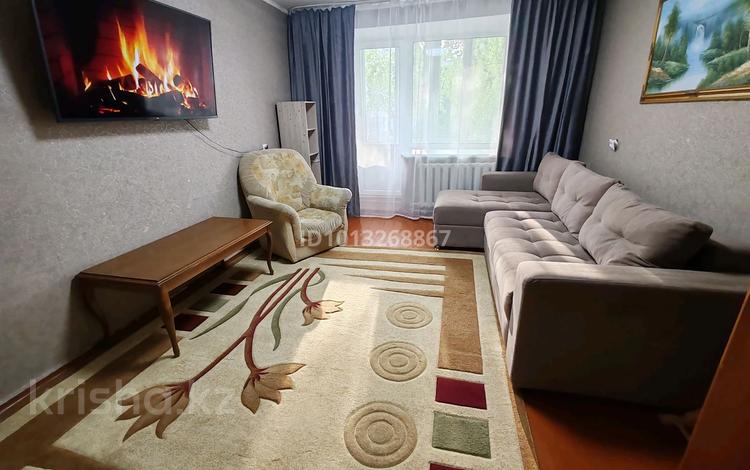 2-комнатная квартира · 48 м² · 2/5 этаж, Кенесары — Магазин Шанырак, аптека Юна, Кафе Азия. за 20 000 ₸ в Бурабае — фото 2