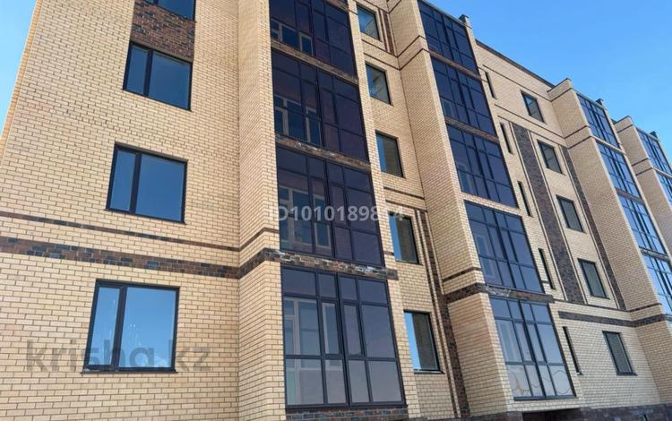 3-бөлмелі пәтер · 83.8 м² · 3/5 қабат, Гастелло 26, бағасы: ~ 31.8 млн ₸ в Петропавловске — фото 10