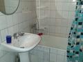 2-бөлмелі пәтер · 90 м² · 4/5 қабат, Кожамкулова 204, бағасы: 300 000 ₸ в Алматы, Алмалинский р-н — фото 2