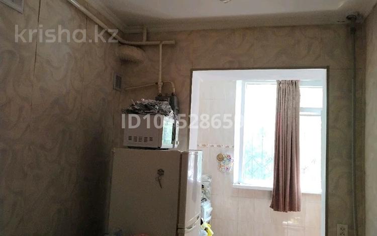 2 комнаты · 32 м² · 1/5 этаж, Аскарова — Магазин Изуми за 50 000 ₸ в Шымкенте, Туран р-н — фото 2