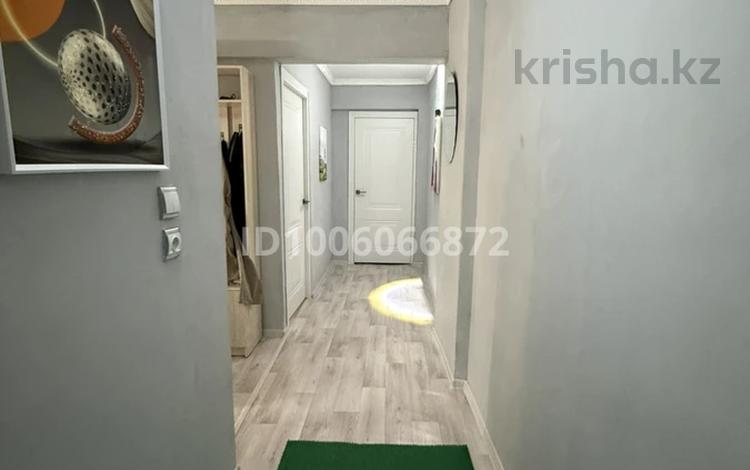 3-комнатная квартира · 67 м² · 3 этаж, 2мкр.Шугыла 44 за 110 000 ₸ в  — фото 2