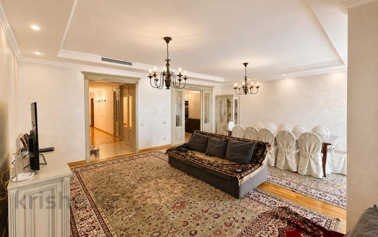 4-бөлмелі пәтер · 160 м² · 7/8 қабат, мкр. Мирас 157, бағасы: 162 млн ₸ в Алматы, Бостандыкский р-н — фото 12