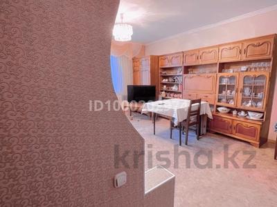 3-комнатная квартира · 70 м² · 3/9 этаж, Островского 12 — Томирис за 26.8 млн 〒 в Семее