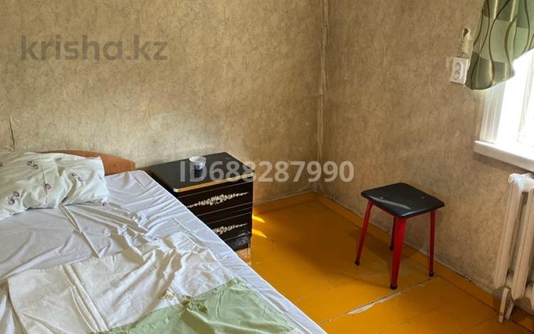 1 бөлме · 6 м² · 2 қабат, АДК ш/а., Джалиля 1г — Федченко, бағасы: 60 000 ₸ в Алматы, Алатауский р-н — фото 2