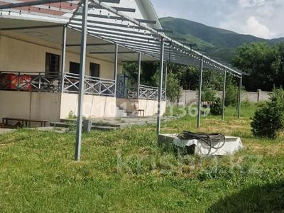 Жеке үй · 3 бөлме · 230 м² · 10 сот., Амангельды — Школа, бағасы: 35 млн ₸ в 