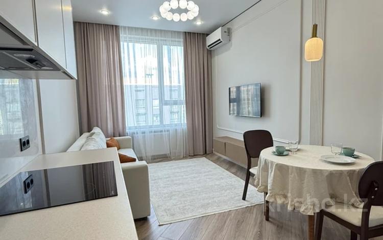 2-комнатная квартира · 40 м² · 15/17 этаж, Бухар Жырау 33/1 за 350 000 ₸ в Астане, Есильский р-н — фото 2