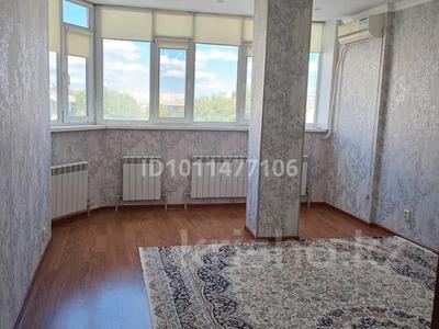 3-комнатная квартира · 86 м² · 5/6 этаж, мкр Женис 21 за 160 000 〒 в Уральске