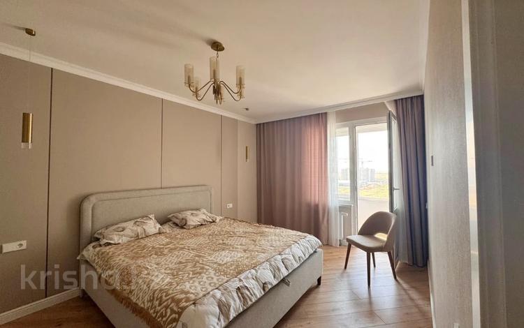 2-комнатная квартира · 65 м² · 9/12 этаж, E 915 9 за 300 000 ₸ в Астане, Есильский р-н — фото 2