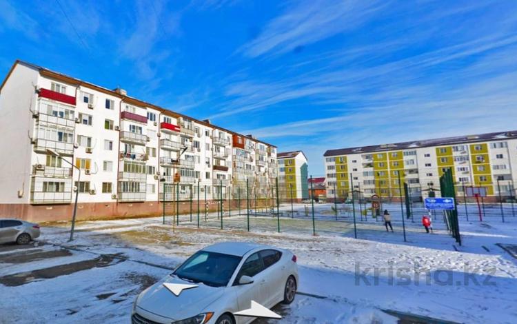 2-бөлмелі пәтер, 65 м², 1/5 қабат ай сайын, мкр Нурсая 105, бағасы: 160 000 〒 в Атырау, мкр Нурсая — фото 20