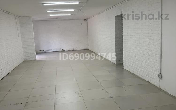 Кеңселер, дүкендер мен бутиктер · 99 м², бағасы: 600 000 ₸ в Атырау — фото 8
