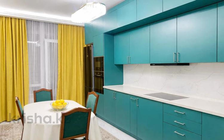 4-комнатная квартира · 110 м² · 3/13 этаж, Кармысова за 148 млн ₸ в Алматы, Медеуский р-н — фото 2