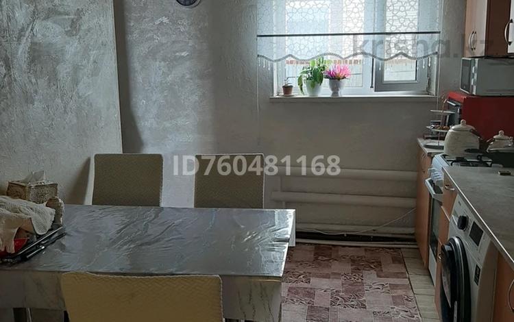 Часть дома · 2 комнаты · 47 м² · 10 сот., мкр Жастар 2, Район детская больница(шестихатка) 86 а — Детская больница за 13.5 млн ₸ в Актобе, жилой массив Жанаконыс — фото 3