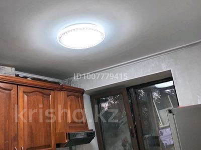 1-бөлмелі пәтер · 30.1 м² · 4/4 қабат, Титова — Напротив школы 7-38, бағасы: 16 млн ₸ в 