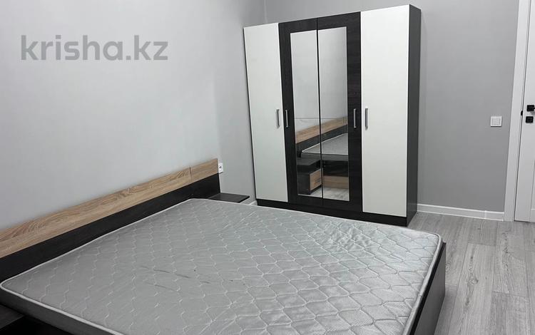 2-бөлмелі пәтер · 55 м² · 2/5 қабат · ай сайын, мкр Кайрат, Тараз 1/1, бағасы: 300 000 〒 в Алматы, Турксибский р-н — фото 3