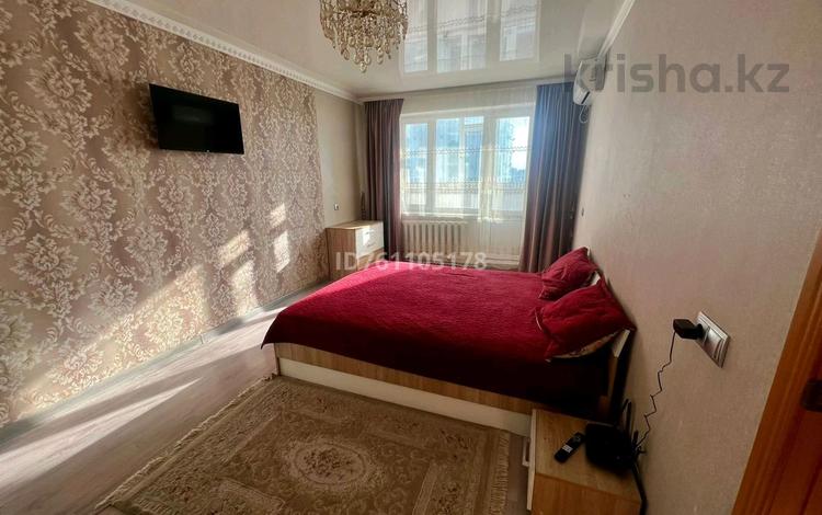 1-комнатная квартира · 40 м² · 8/10 этаж, мкр 11 за 1 500 ₸ в Актобе — фото 2