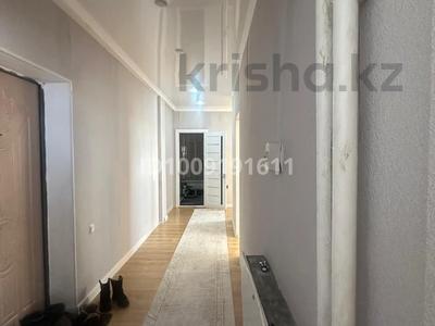 2-комнатная квартира · 75 м² · 5/9 этаж, 10мкрн 21 за 150 000 〒 в Аксае