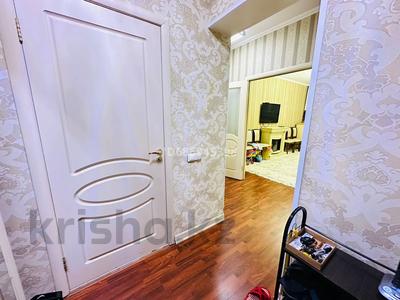 2-комнатная квартира, 68 м², 8/18 этаж помесячно, Брусиловского 167 за 330 000 〒 в Алматы, Алмалинский р-н