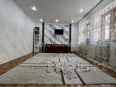 4-комнатная квартира · 73 м² · 1/2 этаж, Шевченко 51 — Ескалиева 144 ( рядом возле этого дома) за 16.9 млн ₸ в Уральске