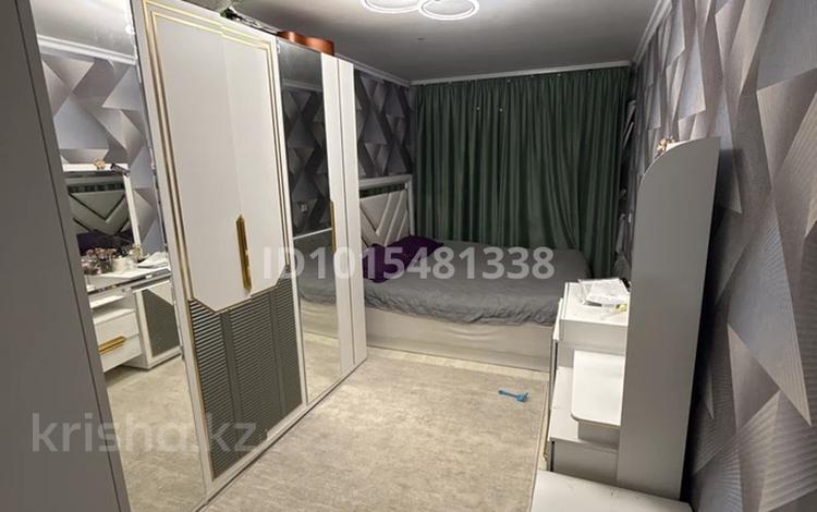 2-бөлмелі пәтер · 45.2 м² · 1/5 қабат, Комсомольский 8 — Центр, бағасы: 9 млн ₸ в Рудном — фото 2