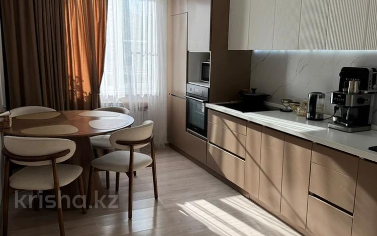 3-бөлмелі пәтер · 84 м² · 5/5 қабат, Молдагуловой 15/6, бағасы: 25.5 млн ₸ в Усть-Каменогорске, Ульбинский — фото 2