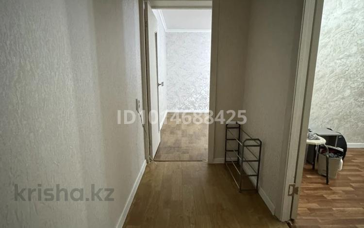 2-комнатная квартира · 43 м² · 4/5 этаж, мкр Аксай-3 11 за 250 000 ₸ в Алматы, Ауэзовский р-н — фото 2