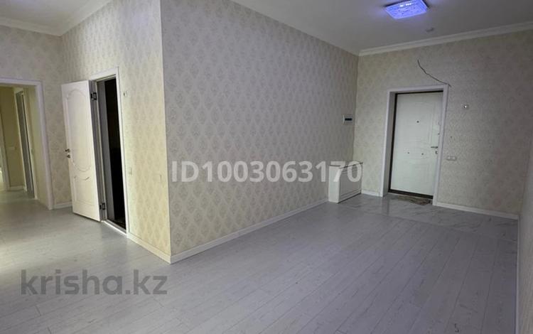 4-комнатная квартира · 156 м² · 3/13 этаж, мкр Мамыр-7 21 за 110 млн ₸ в Алматы, Ауэзовский р-н — фото 4