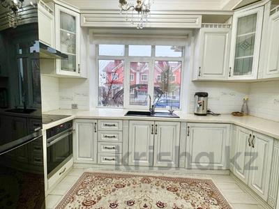 Үйдің бір бөлігі · 3 бөлме · 90 м² · 1.5 сот., Акку 44, бағасы: 58.5 млн 〒 в Астане, Есильский р-н