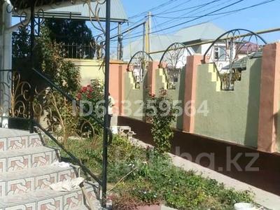 Отдельный дом · 13 комнат · 248.6 м² · 8 сот., улица Сарсенбаева 16 — Жибек жолы за 70 млн 〒 в Шымкенте, Енбекшинский р-н