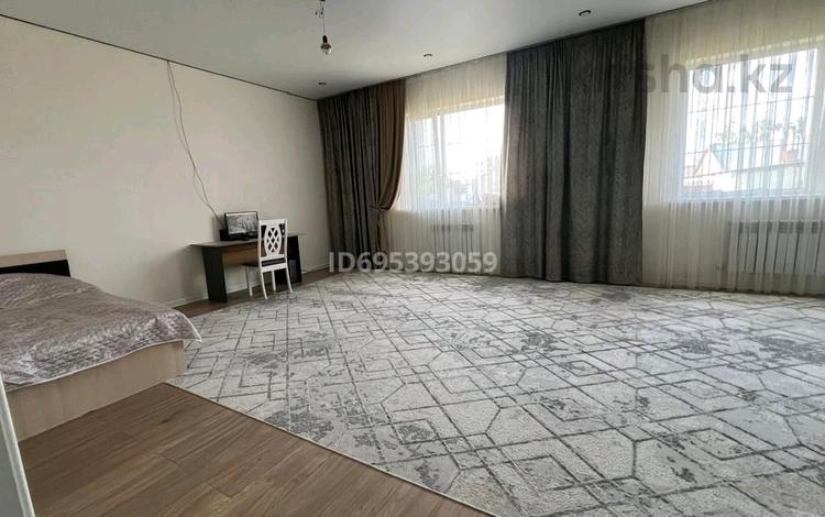 Үйдің бір бөлігі · 4 бөлме · 297 м² · 10 сот., Раинбек батыра 7, бағасы: 53 млн 〒 в Косшы — фото 2