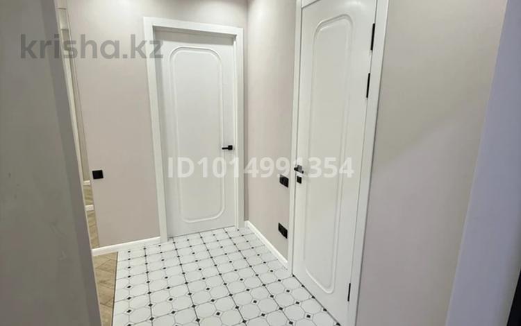 2-комнатная квартира · 44 м² · 5/10 этаж, мкр Юго-Восток, Камали Дүйсембекова 53а за 24.5 млн ₸ в Караганде, Казыбек би р-н — фото 3