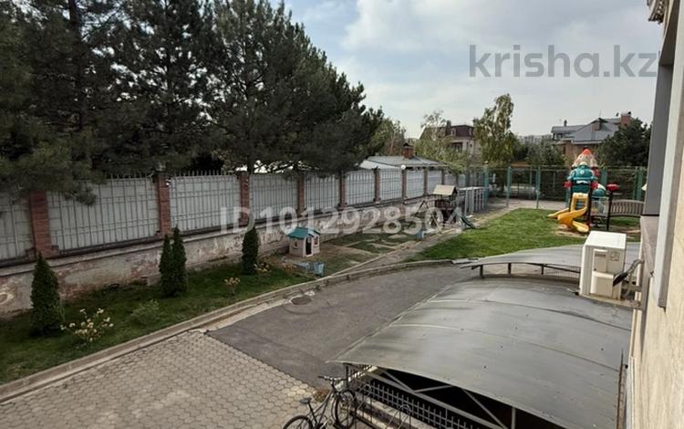 5-бөлмелі пәтер · 185 м² · 2/7 қабат, Ергожина 22 — Аль-Фараби, Ходжанова (водозаборная), бағасы: ~ 250.1 млн ₸ в Алматы, Бостандыкский р-н — фото 2