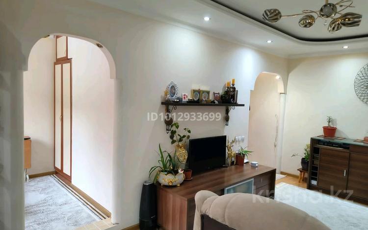 1-бөлмелі пәтер · 36 м² · 2/5 қабат, мкр Алатау (ИЯФ) 10, бағасы: 21 млн ₸ в Алматы, Медеуский р-н — фото 2
