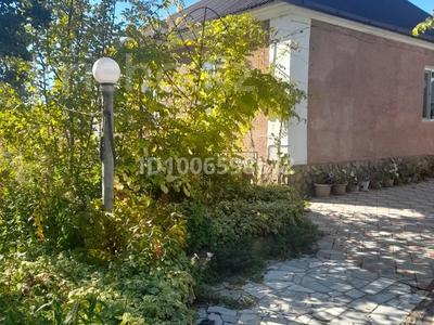 Жеке үй · 4 бөлме · 82 м² · 10.5 сот., Ойсаз 10, бағасы: 15 млн ₸ в Карабулаке