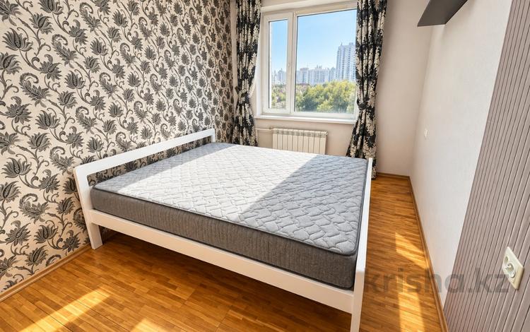 2-комнатная квартира · 55 м² · 6/12 этаж, Самал-2 77 за 350 000 ₸ в Алматы — фото 16
