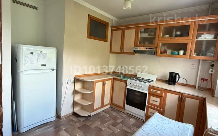 1-комнатная квартира · 31 м² · 3/5 этаж, мкр Юго-Восток, Лободы 28 за 17 млн ₸ в Караганде, Казыбек би р-н — фото 2