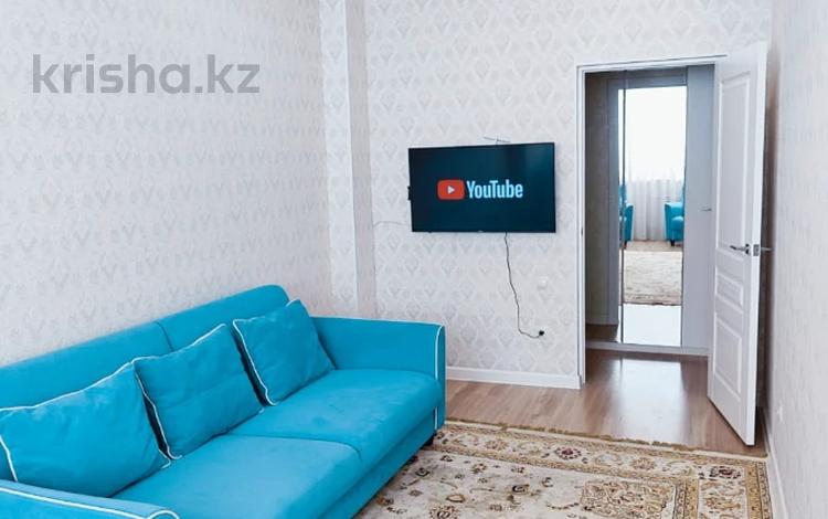 2-бөлмелі пәтер · 80 м² · 10/11 қабат, 16-ш/а. 44 — МОРЕ,АКВАПАРК,ТРК АКТАУ,ЦЕНТР ГОРОДА, бағасы: 12 000 ₸ в Актау, 16-й мкр  — фото 2