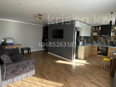 2-комнатная квартира · 42 м² · 4/5 этаж, Крылова 83 — Колос за 240 000 〒 в Усть-Каменогорске, Ульбинский