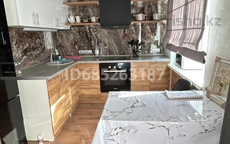 2-бөлмелі пәтер · 42 м² · 4/5 қабат, Крылова 83 — Колос, бағасы: 240 000 ₸ в Усть-Каменогорске, Ульбинский — фото 11