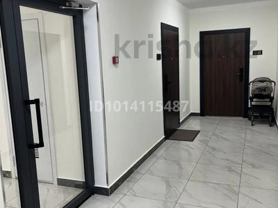 1-комнатная квартира · 49 м² · 11/12 этаж, мкр Акжайык, Сырым батыра 2 A за 250 000 ₸ в Шымкенте, Абайский р-н
