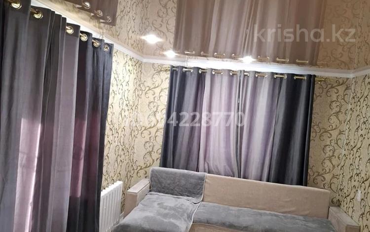 2-бөлмелі пәтер · 56 м² · 1/5 қабат, Байсеитова 6, бағасы: 9 млн ₸ в Темиртау — фото 19