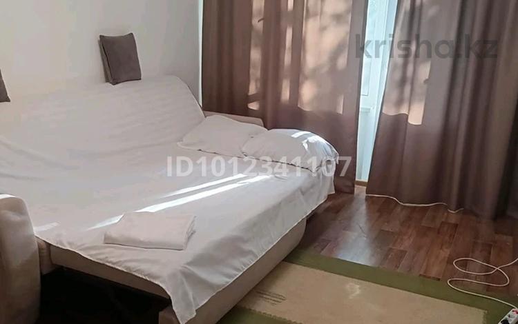1-бөлмелі пәтер · 56 м² · 3 қабат, ул. Маметовой 21, бағасы: 15 000 ₸ в Алматы, Медеуский р-н — фото 2