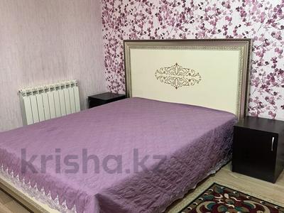 2-бөлмелі пәтер · 100 м² · 3/12 қабат, 11 ш/а., Локомотивная 7, бағасы: 12 000 ₸ в Актобе, мкр 11
